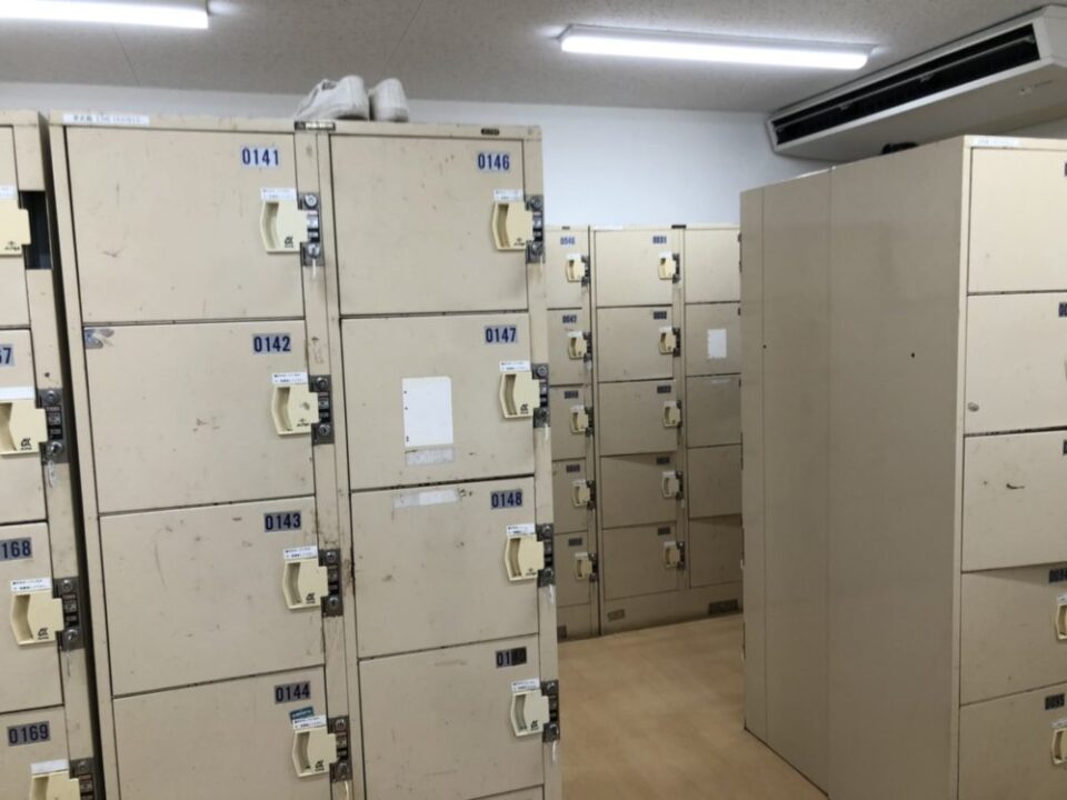 織田フィールドロッカールーム
