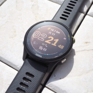 GARMINランニングウォッチ ForeRunner 255　音楽対応 Forerunner 255 | スマートウォッチ | Garmin 日本