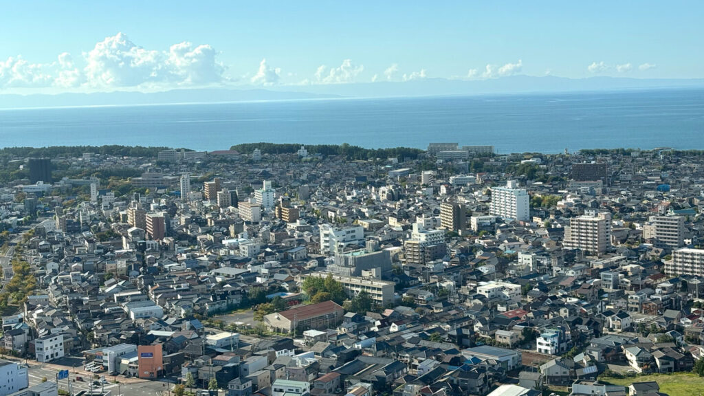 朱鷺メッセ展望台からの景色｜31らん