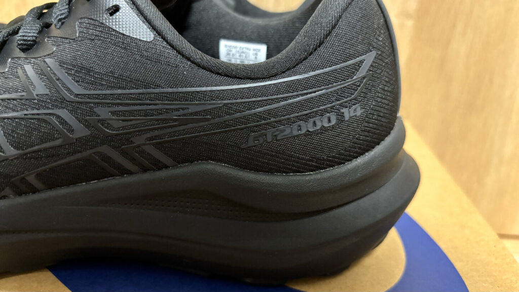 アシックス GT-2000 14レビュー|31らん(さいらん)