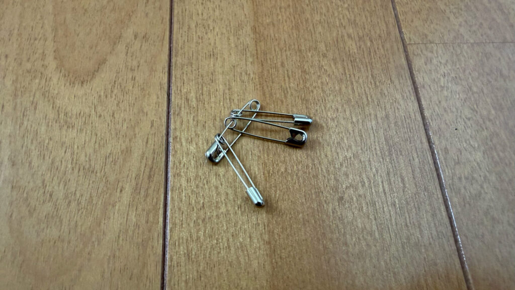 マラソン持ち物「安全ピン（ゼッケンホルダー）」｜31らん（さいらん）