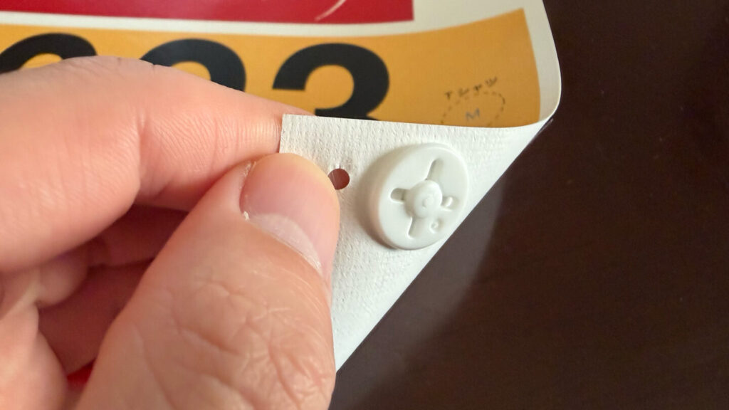 ミズノ ランナップ ゼッケンホルダー|31らん（さいらん）