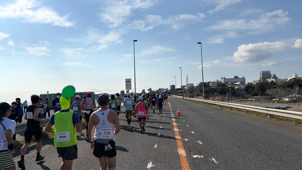 ひたちシーサイドマラソン2025大会レビュー|31らん(さいらん)