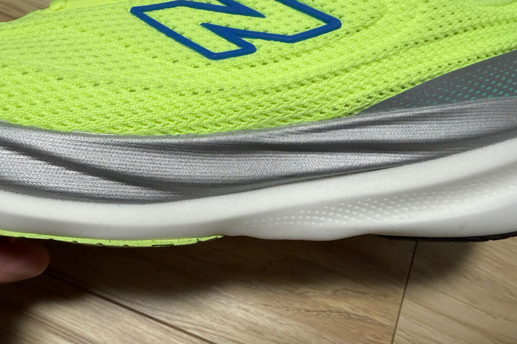 1080v15_ニューバランス_31らん(さいらん)_レビュー