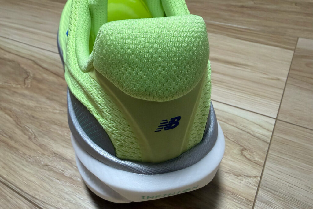 1080v15_ニューバランス_31らん(さいらん)_レビュー