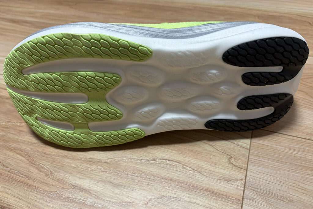 1080v15_ニューバランス_31らん(さいらん)_レビュー