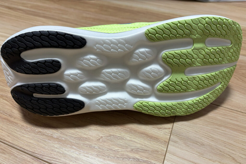 1080v15_ニューバランス_31らん(さいらん)_レビュー