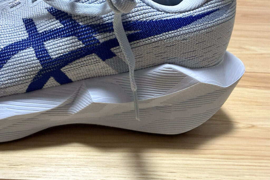 ASICS NOVABLAST 6レビュー|31らん(さいらん)