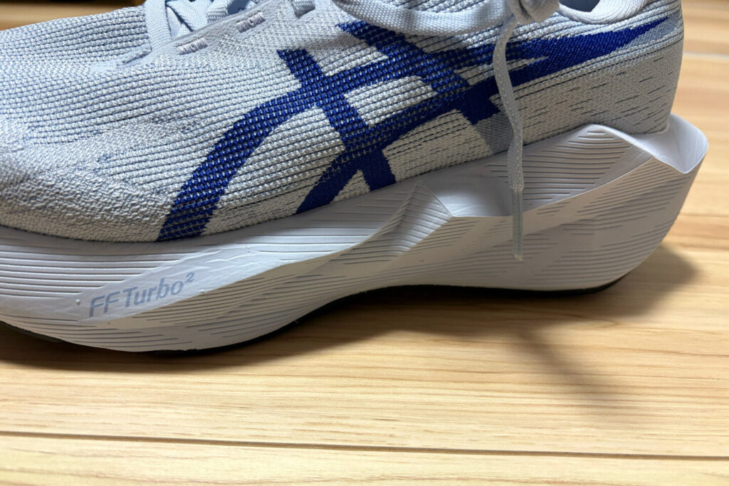 ASICS NOVABLAST 6レビュー|31らん(さいらん)