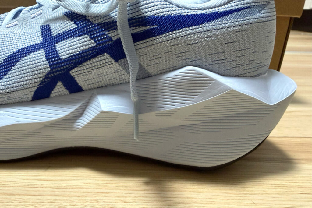 ASICS NOVABLAST 6レビュー|31らん(さいらん)
