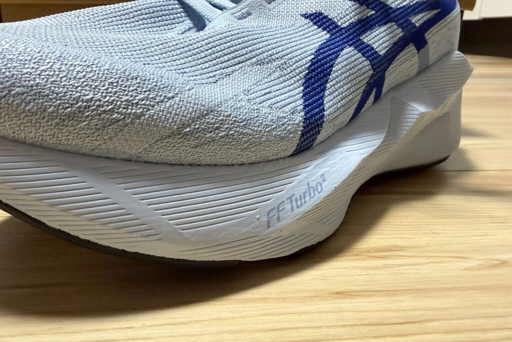 ASICS NOVABLAST 6レビュー|31らん(さいらん)
