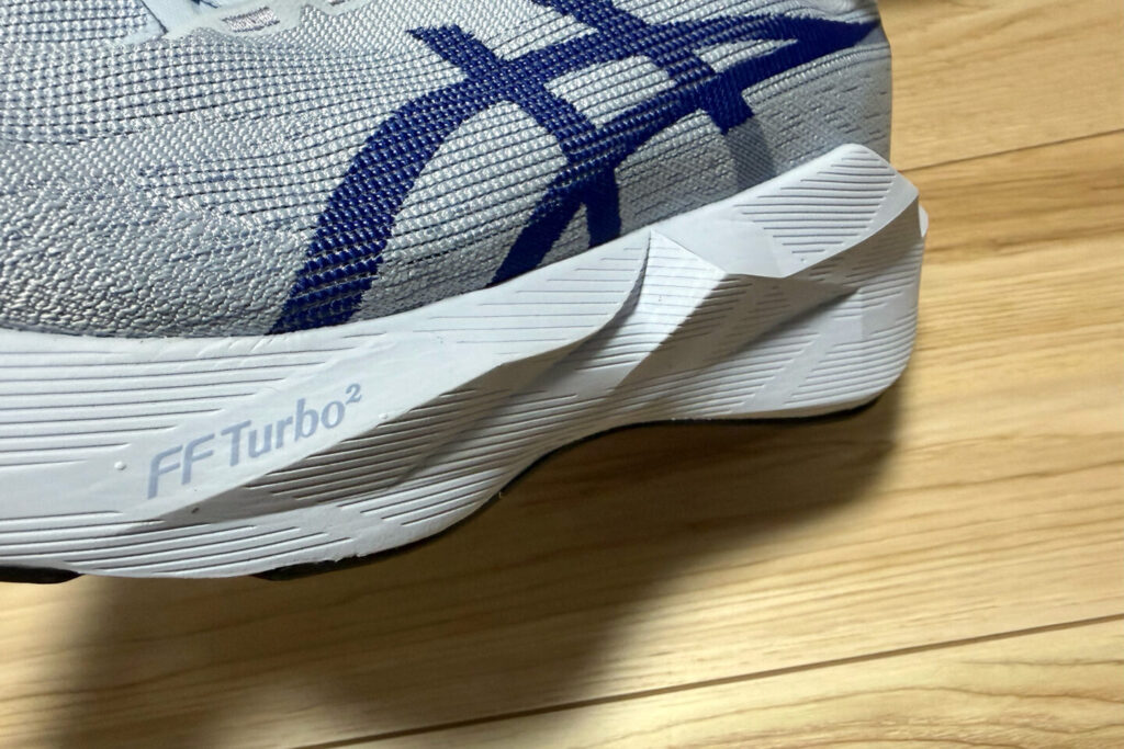 ASICS NOVABLAST 6レビュー|31らん(さいらん)