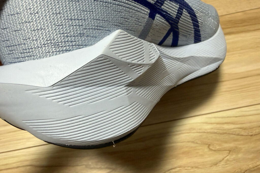 ASICS NOVABLAST 6レビュー|31らん(さいらん)
