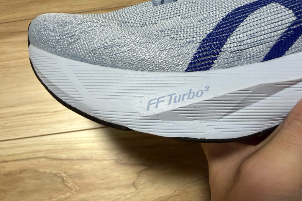 ASICS NOVABLAST 6レビュー|31らん(さいらん)