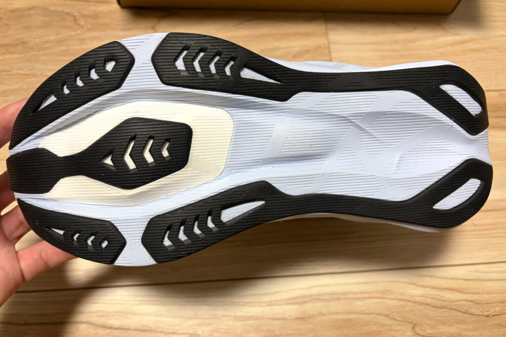 ASICS NOVABLAST 6レビュー|31らん(さいらん)